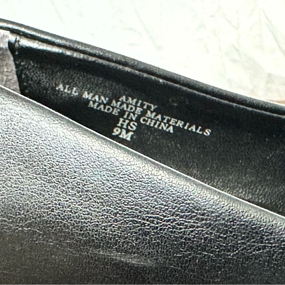 CHARLES DAVID Amity LoaferStyle BlockHeel Black Pump Gold Hardware PointedToe 9M